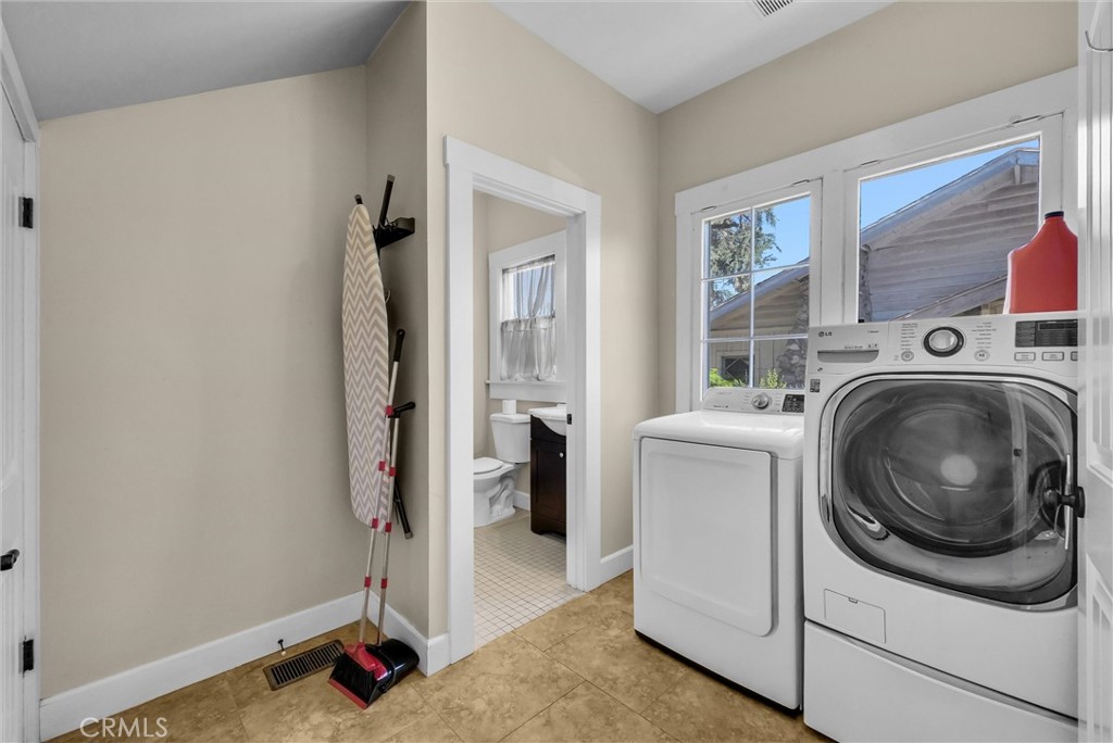 3354 Orange Street Riverside, CA 92501 - Photo 12 of 36 Gallery Image 12