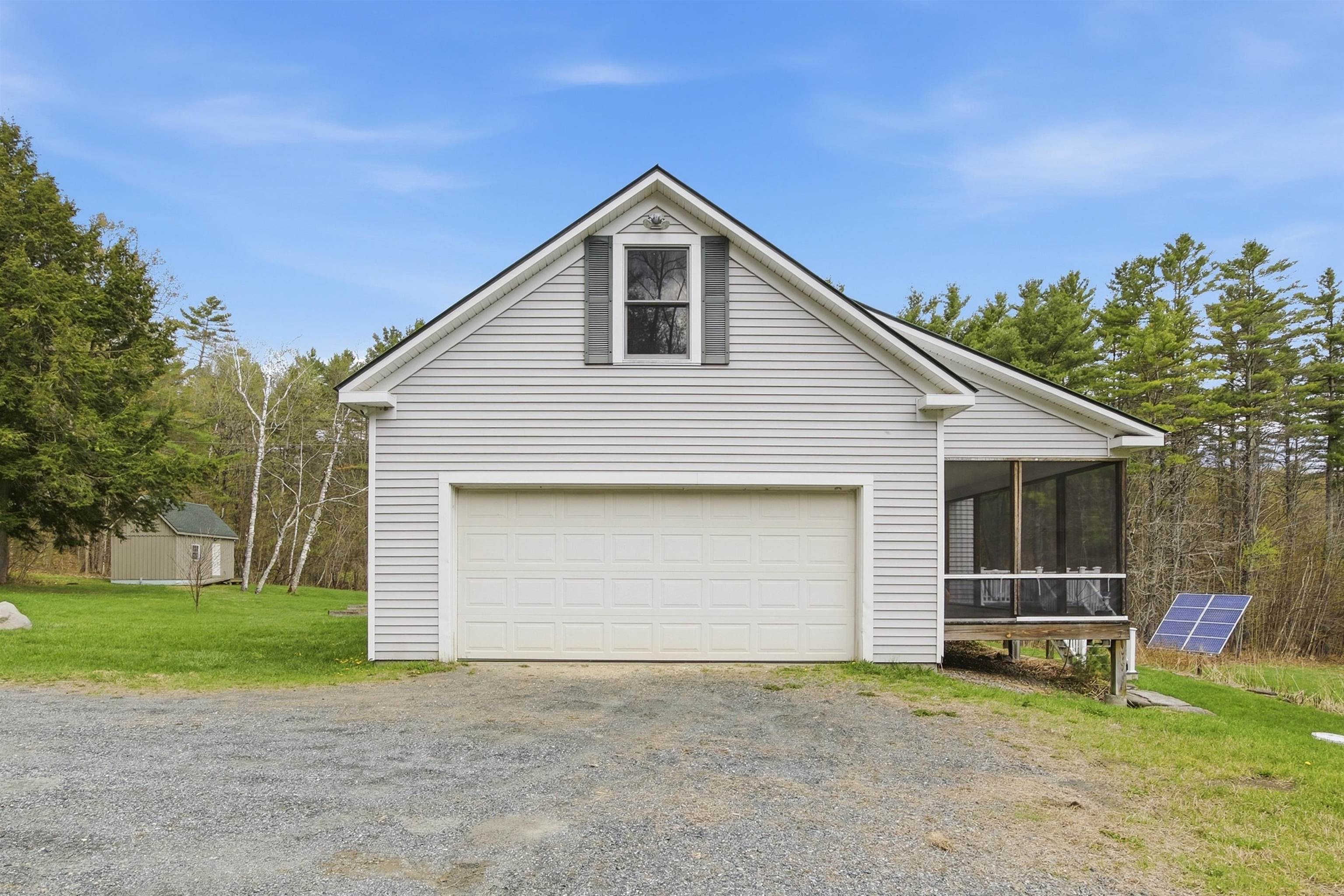228 Leonard Road Sharon, VT 05068 - Photo 6 of 56