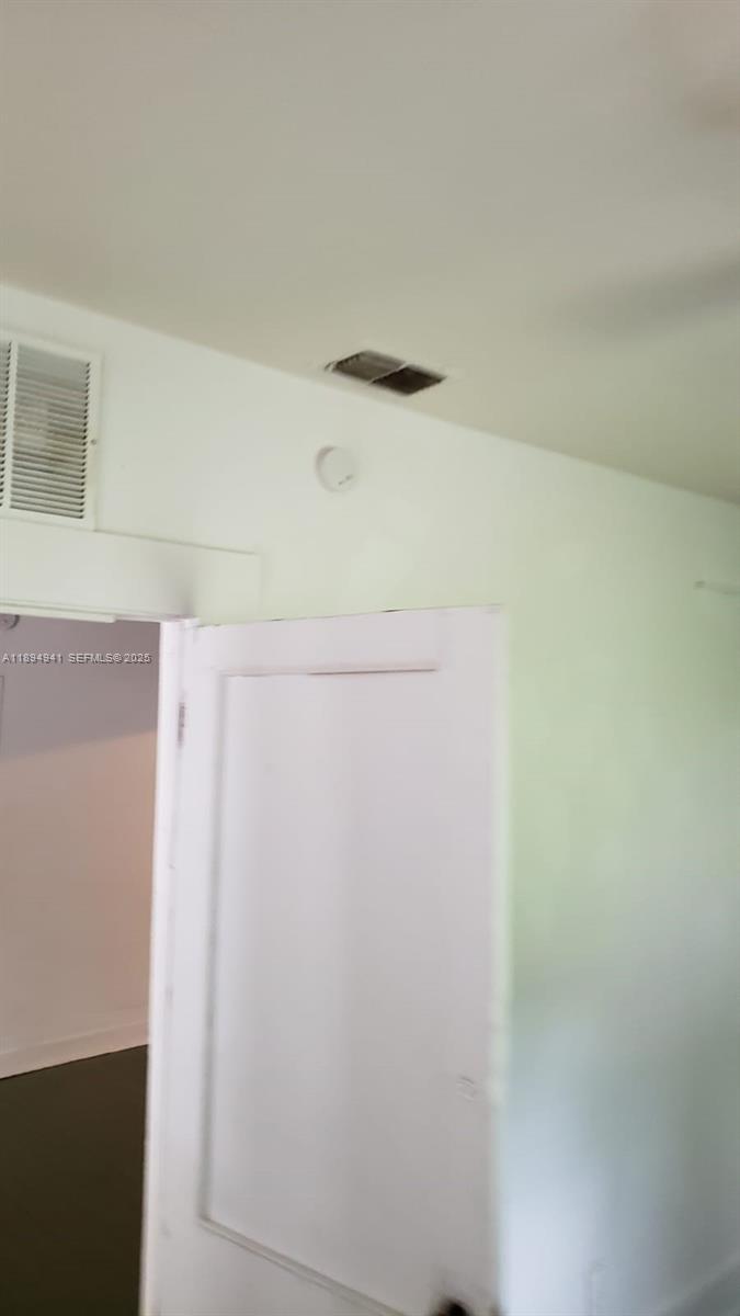 1517 Logan Street Jacksonville, FL 32209 - Photo 13 of 30 a close up of a wall