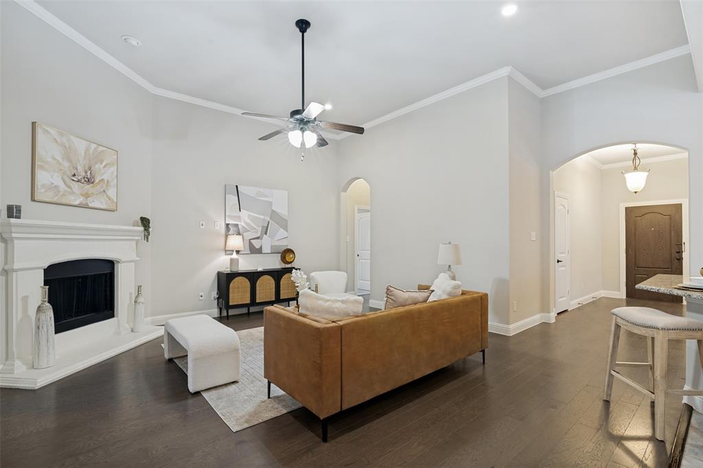 1815 Drake Drive Allen, TX 75002 - Photo 4 of 25