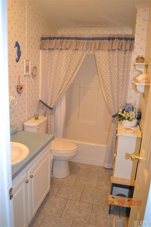 2167 Hewitt Road Claremont, NC 28610 - Photo 10 of 23 Gallery Image 10