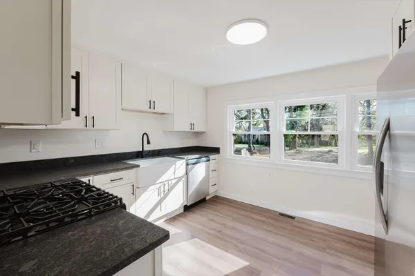 $575,000 | 28 Indian Neck Road, Wareham, MA 02571