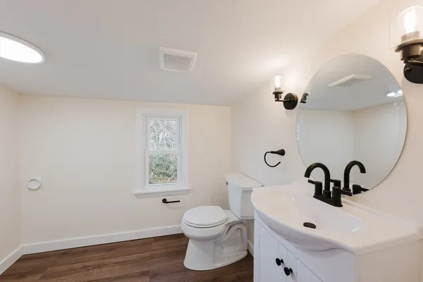 $575,000 | 28 Indian Neck Road, Wareham, MA 02571