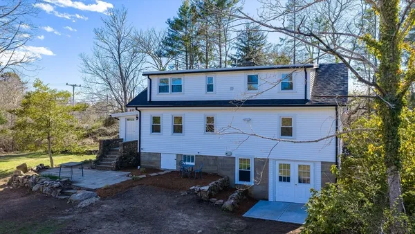 $575,000 | 28 Indian Neck Road, Wareham, MA 02571
