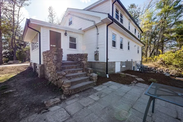 $575,000 | 28 Indian Neck Road, Wareham, MA 02571