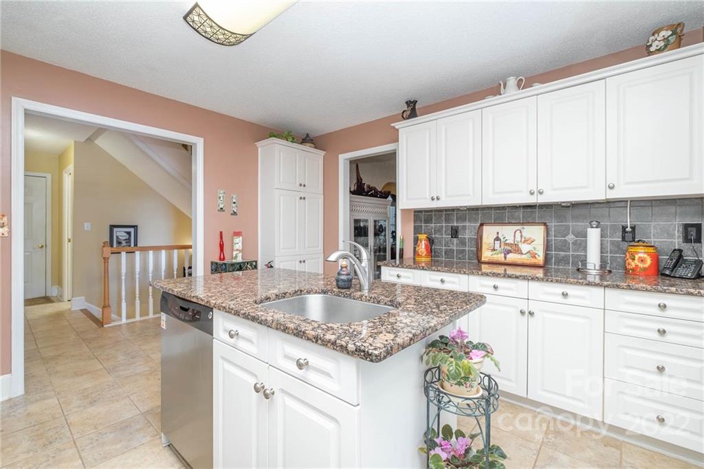 595 Lithia Inn Road Lincolnton, NC 28092 - Photo 10 of 30 Gallery Image 10