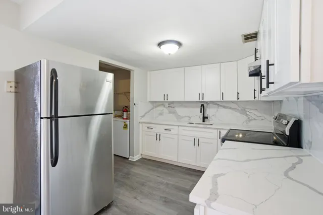 $2,500 | 33 Milstone Court, Sicklerville, NJ 08081