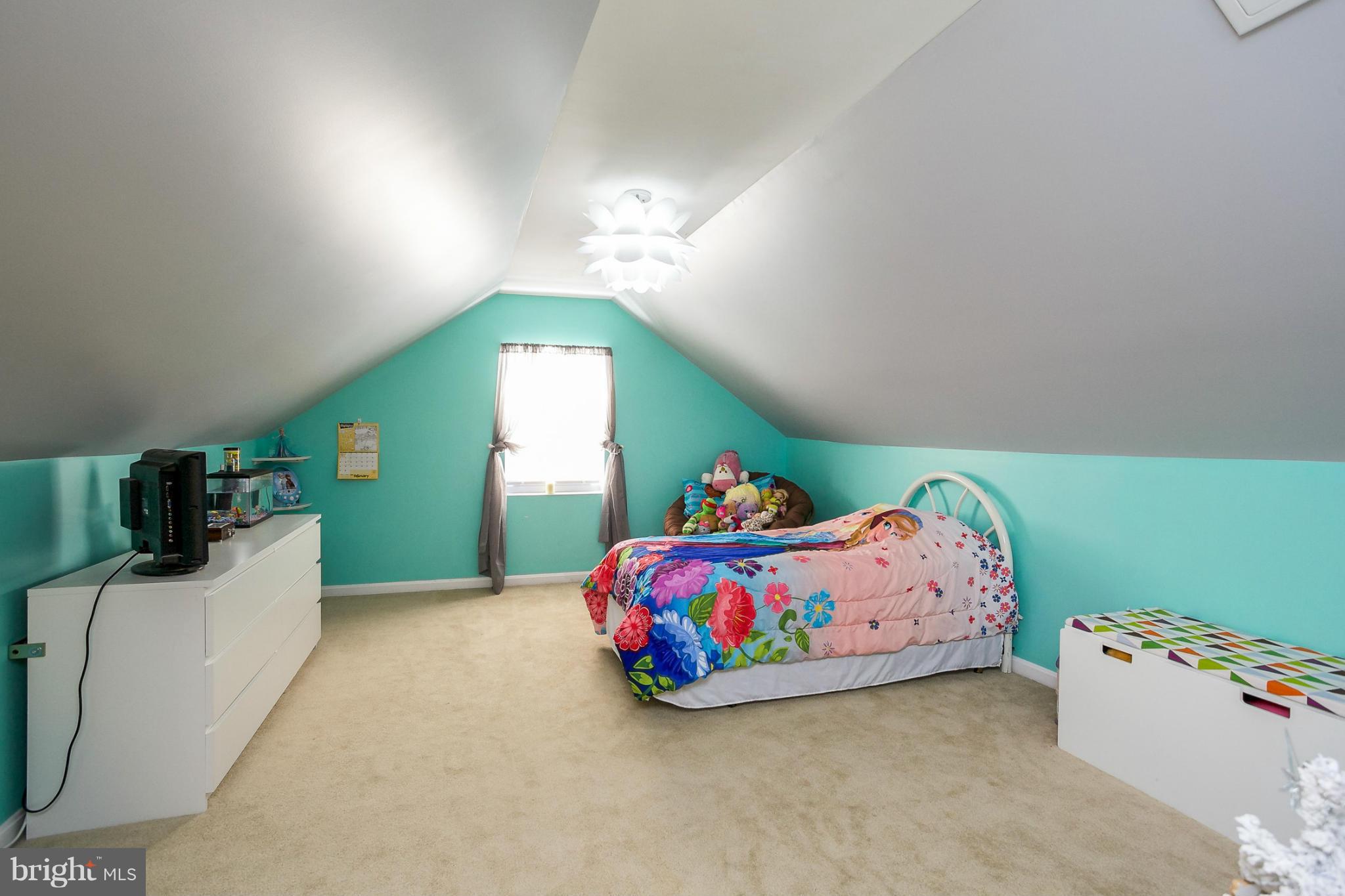 320 Stillwater Road Baltimore, MD 21221 - Photo 20 of 30 Bedroom