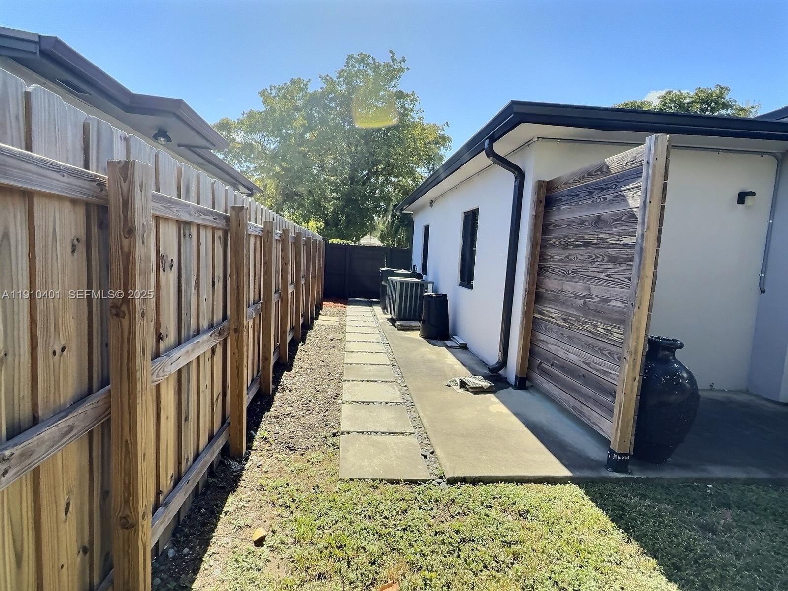 6541 Southwest 18th Street Miami, FL 33155 - Photo 22 of 22 a view of outdoor space