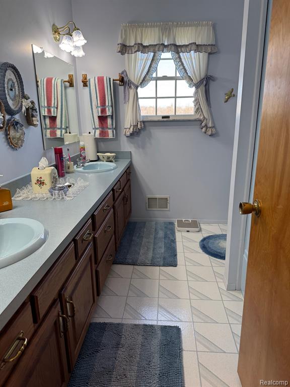 7188 Reid Road Swartz Creek, MI 48473 - Photo 19 of 43 Gallery Image 19