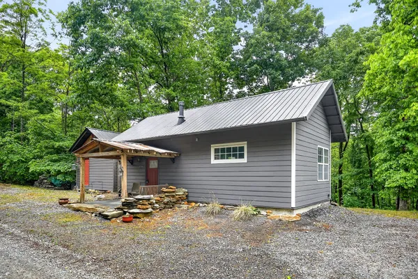 $165,000 | 883 Rock Springs Road, Celina, TN 38551