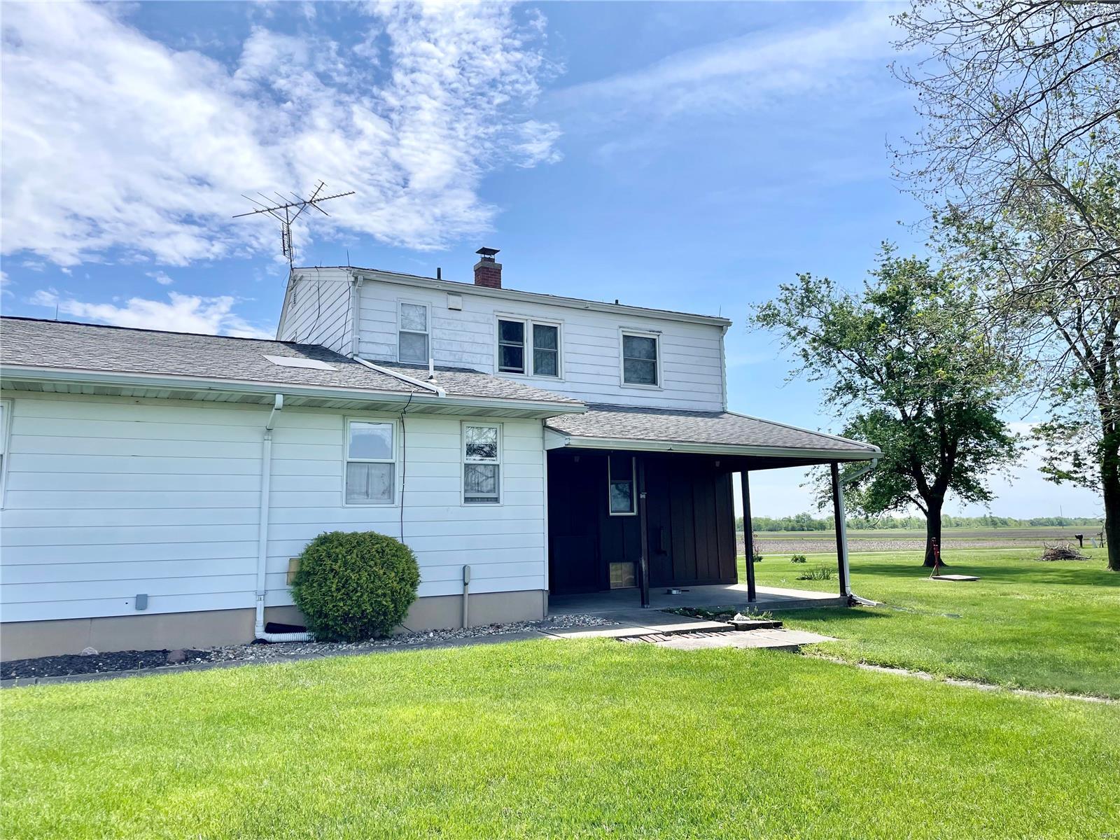 11357 Franke Road Litchfield, IL 62056 - Photo 9 of 47