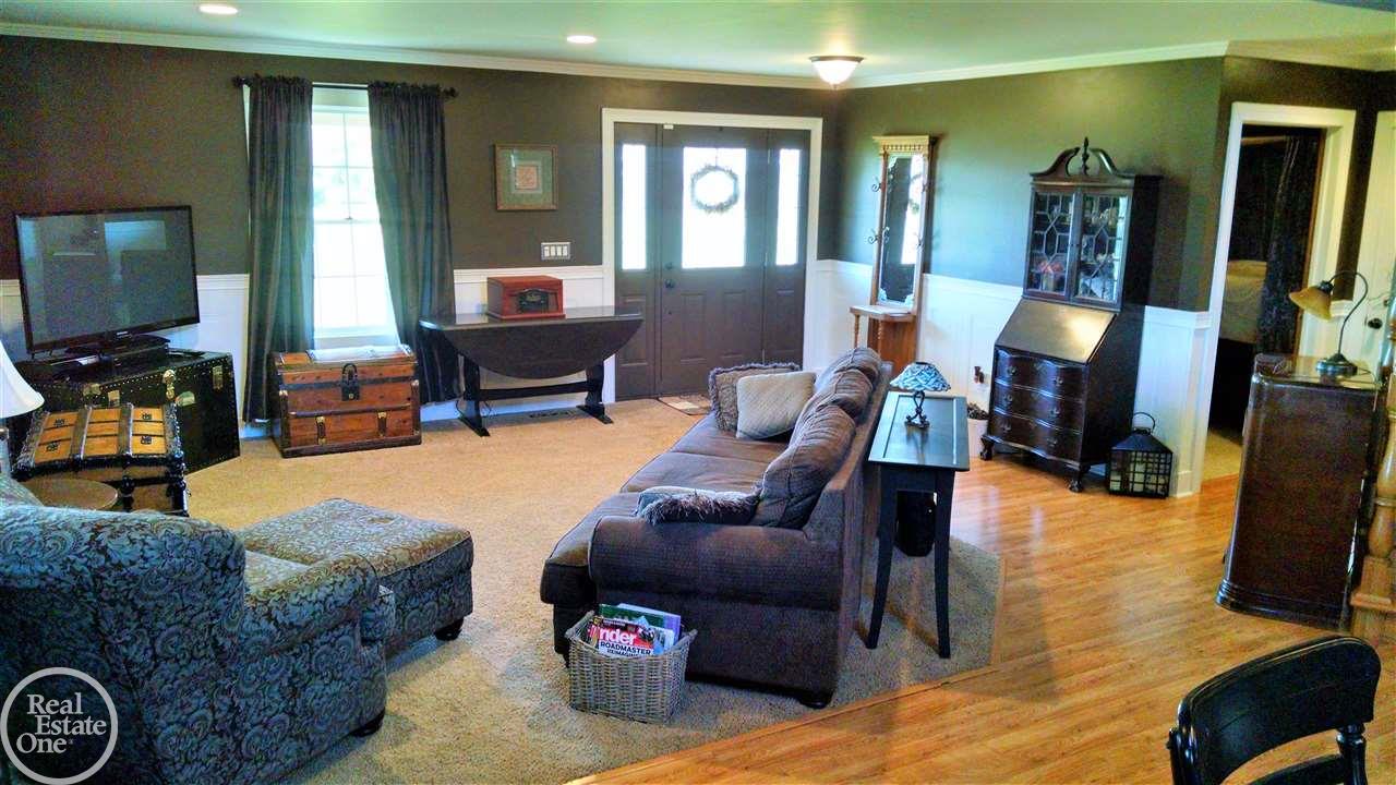 6083 Babcock Road Lexington, MI 48450 - Photo 11 of 99 31335178-10.JPG