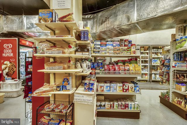 $235,000 | 501 Slaters Lane, Unit 113, Alexandria, VA 22314