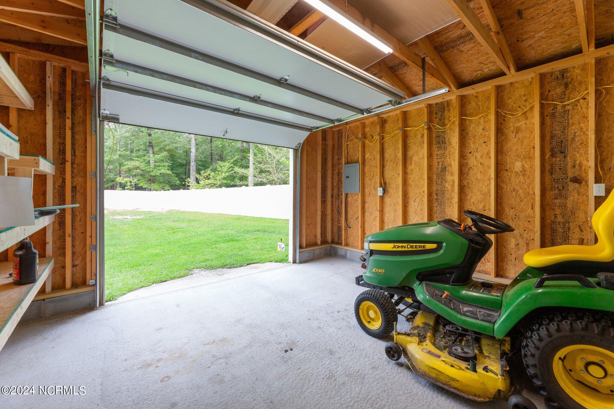 413 Bay Drive Washington, NC 27889 - Photo 33 of 45 Workshop