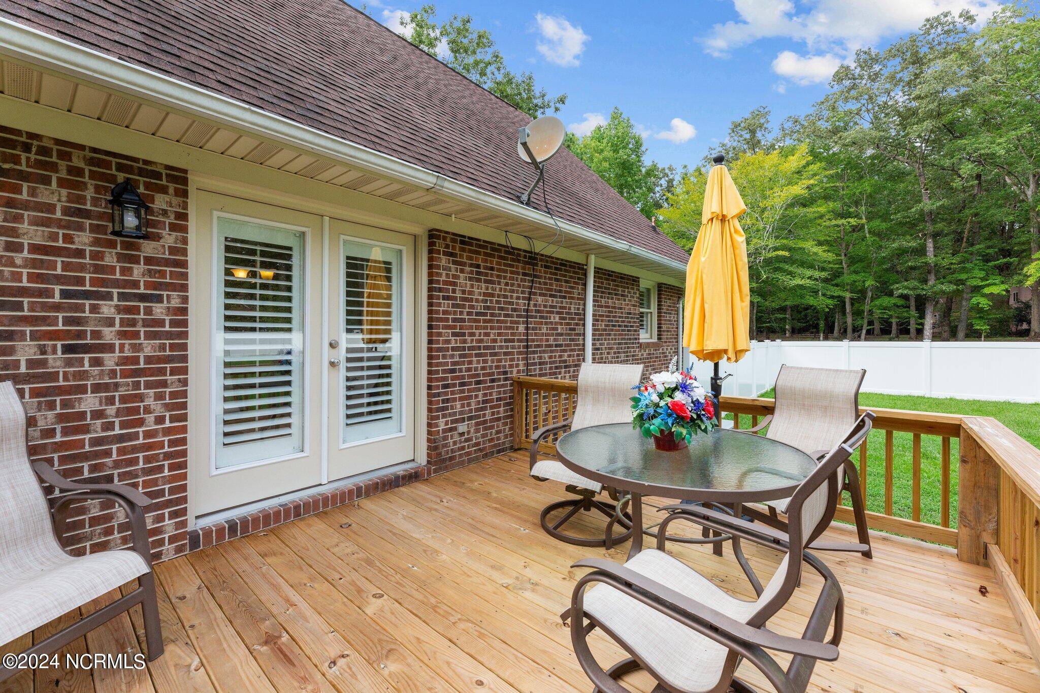 413 Bay Drive Washington, NC 27889 - Photo 36 of 45 32-web-or-mls-_S0A1078