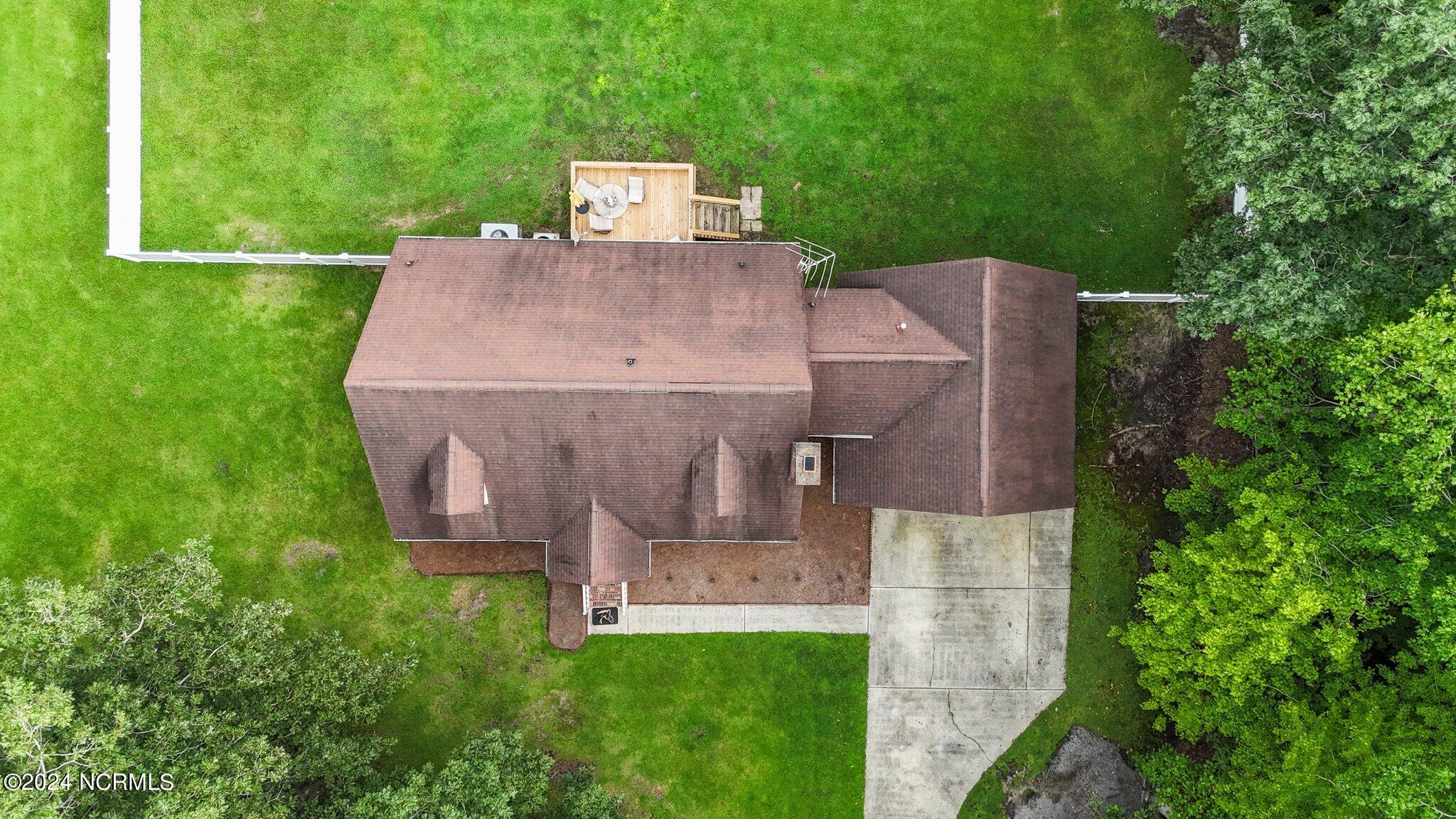 413 Bay Drive Washington, NC 27889 - Photo 39 of 45 47-web-or-mls-DJI_20240813174557_0177_D