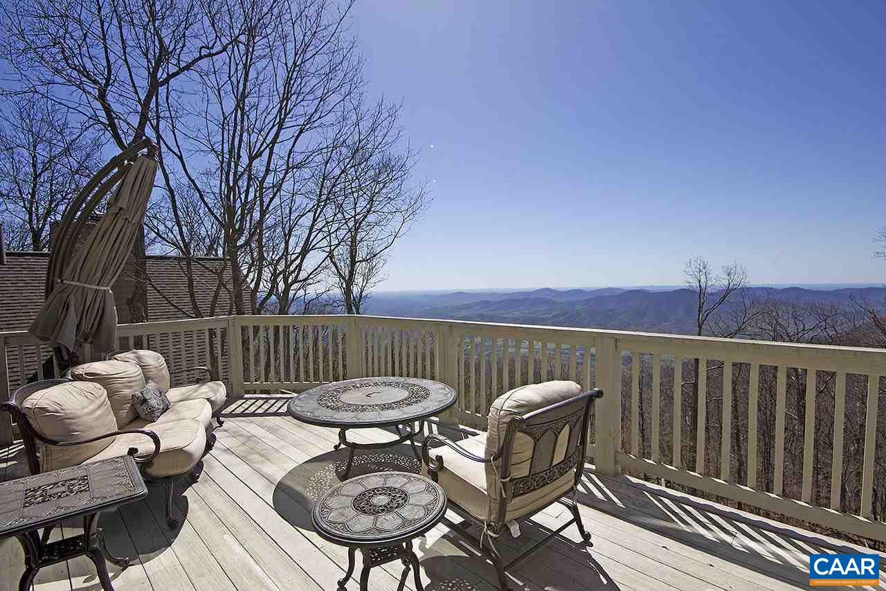 62 Timber Ridge Lane Roseland, VA 22967 - Photo 20 of 41 Large main level deck to enjoy the beautiful views and fresh mountain air.