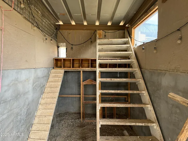 $575,000 | 42213 North 3rd Street, Phoenix, AZ 85086