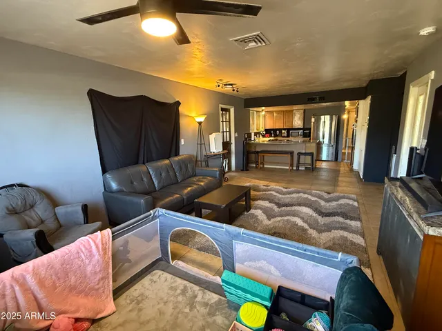 $575,000 | 42213 North 3rd Street, Phoenix, AZ 85086