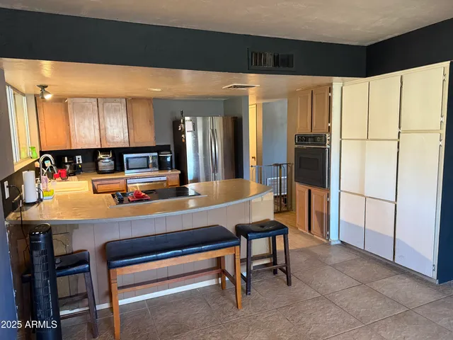 $575,000 | 42213 North 3rd Street, Phoenix, AZ 85086