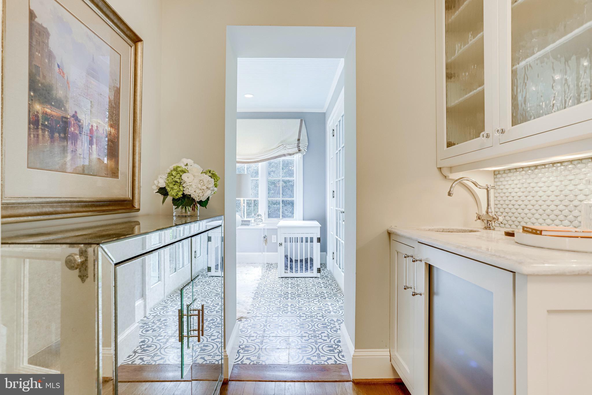 323 Mansion Drive Alexandria, VA 22302 - Photo 14 of 47