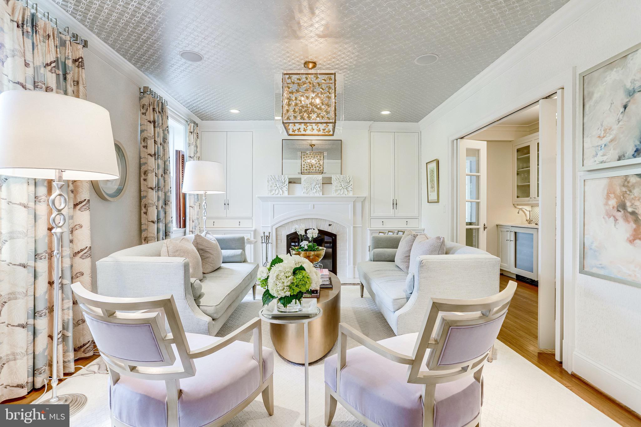 323 Mansion Drive Alexandria, VA 22302 - Photo 4 of 47