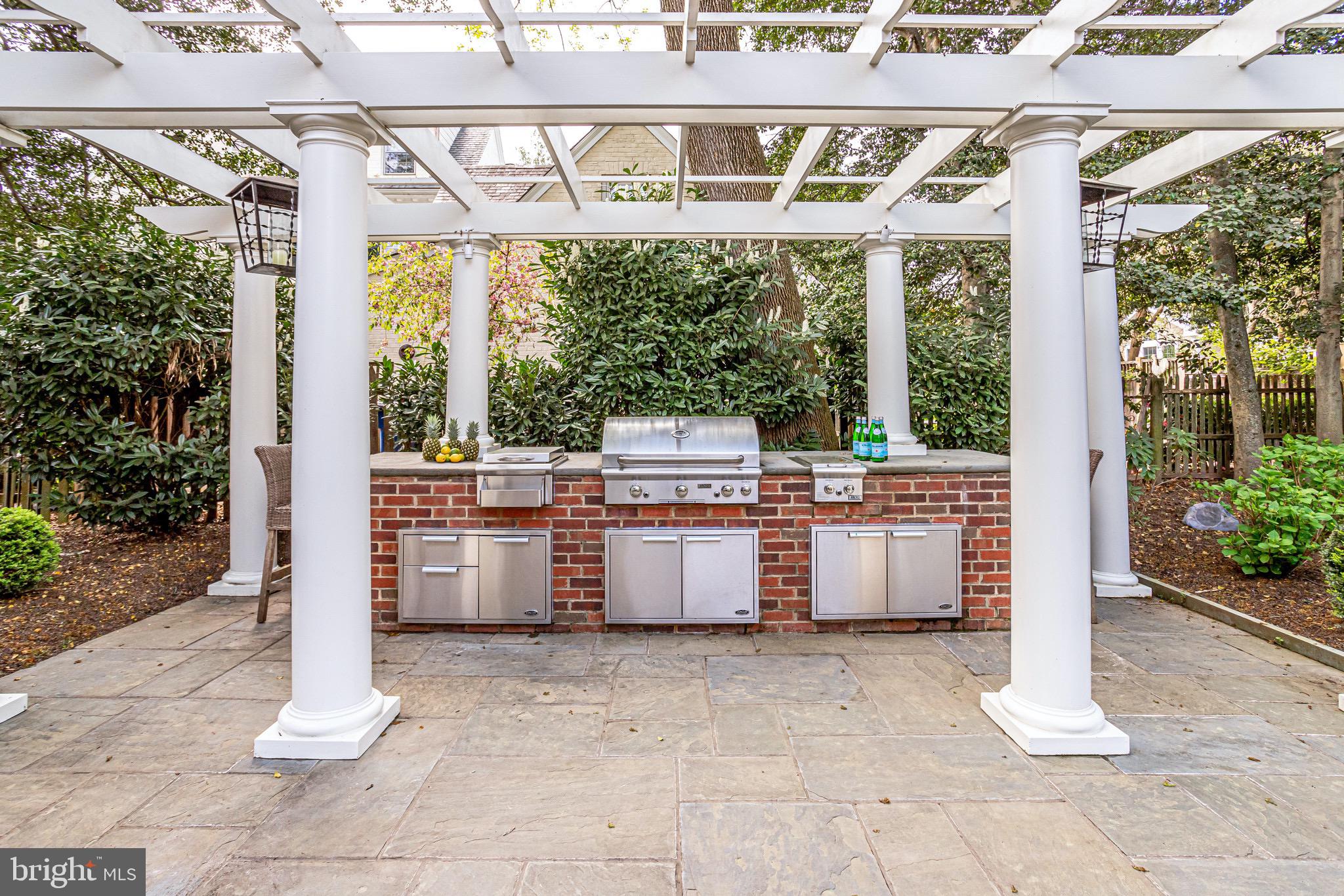 323 Mansion Drive Alexandria, VA 22302 - Photo 40 of 47