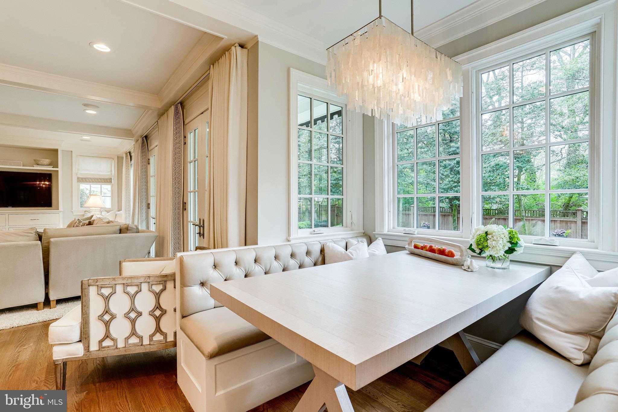 323 Mansion Drive Alexandria, VA 22302 - Photo 10 of 47