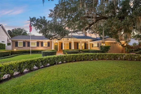 $1,975,000 | 2410 Lake Shore Drive, Orlando, FL 32803