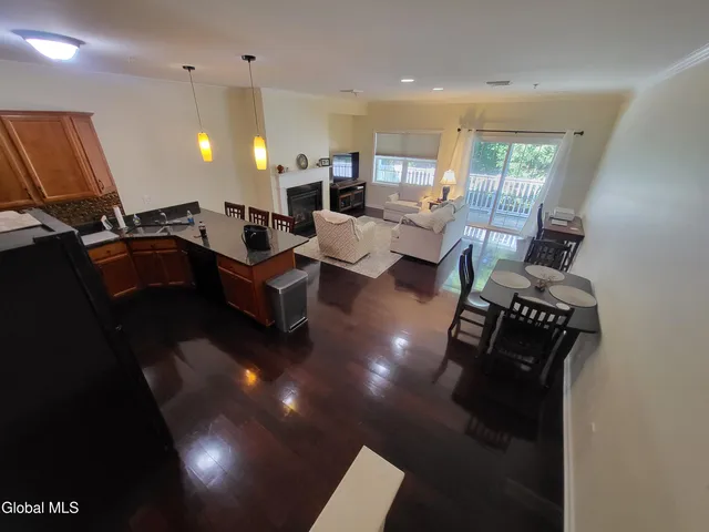 $273,500 | 303 Avalon Place, Unit 303, Cohoes, NY 12047