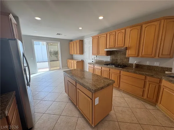 $3,400 | 1104 VÃa Appianna, Henderson, NV 89052
