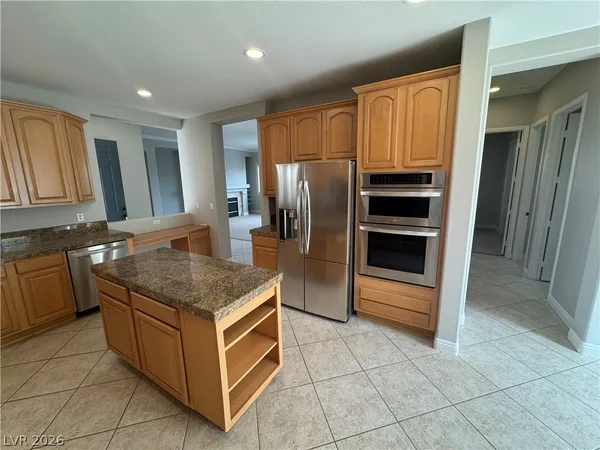 $3,400 | 1104 VÃa Appianna, Henderson, NV 89052