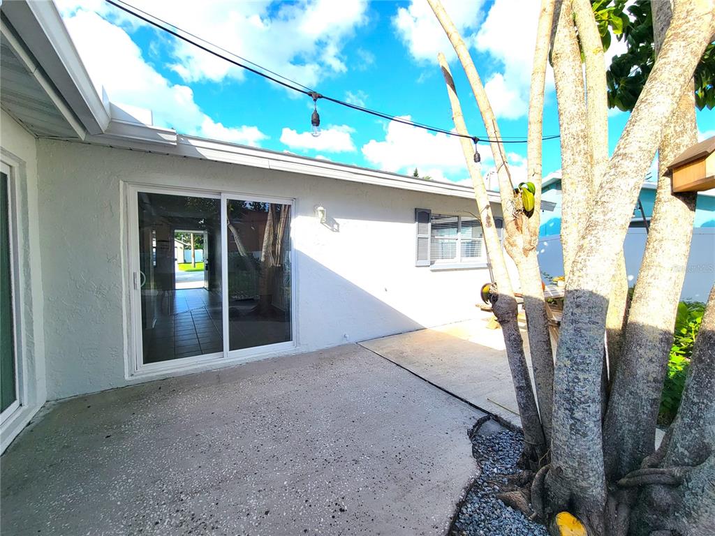 14196 Jeff Road Largo, FL 33774 - Photo 16 of 75