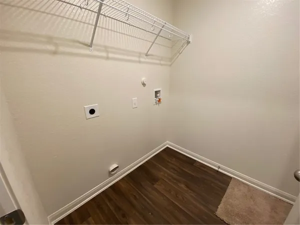 $1,795 | 401 Hyacinth Way, Jarrell, TX 76537