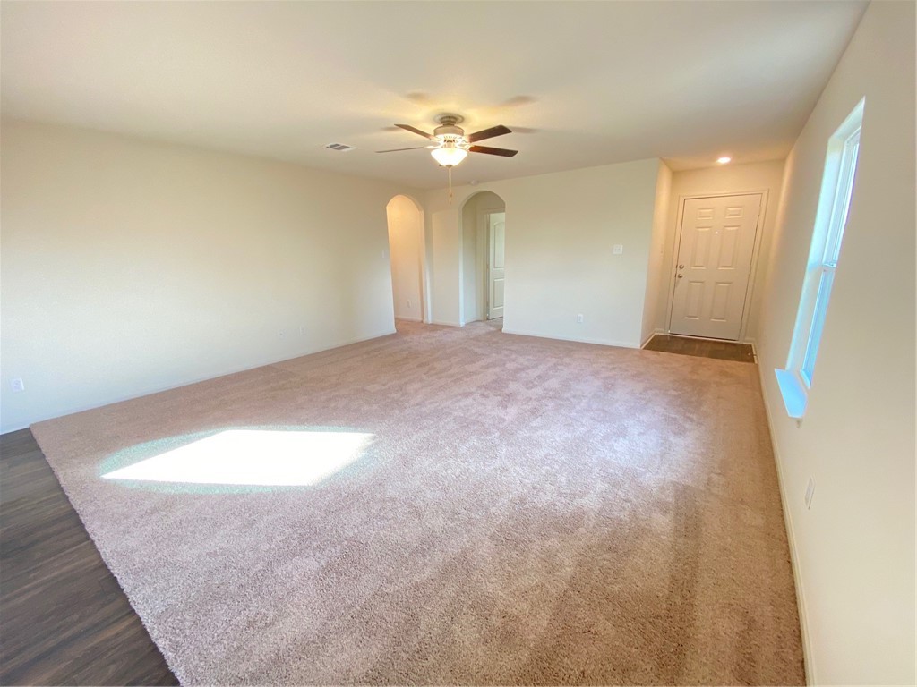 401 Hyacinth Way Jarrell, TX 76537 - Photo 9 of 24