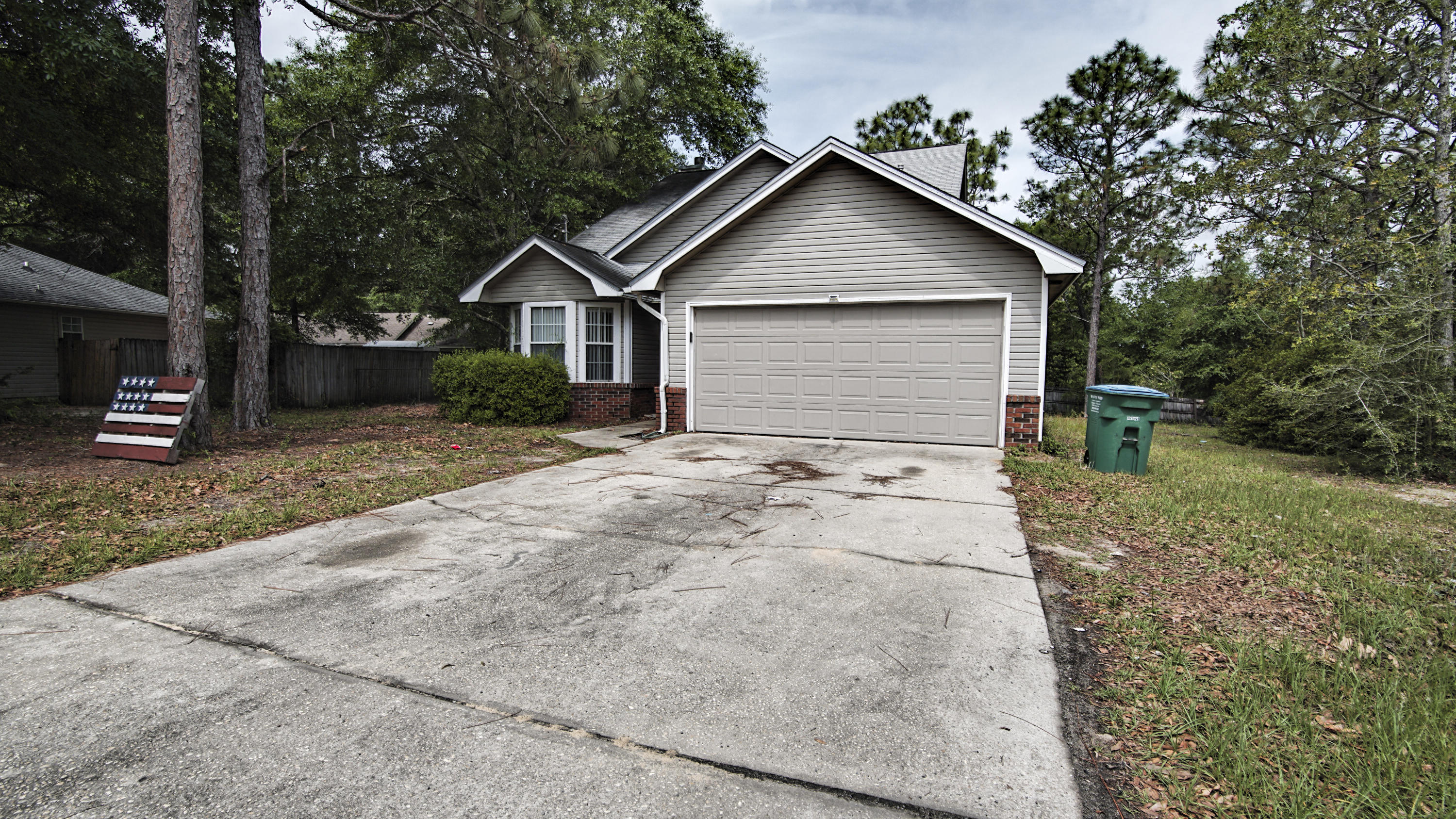 34 Regent Road Crestview, FL 32539 - Photo 2 of 24 Gallery Image 2