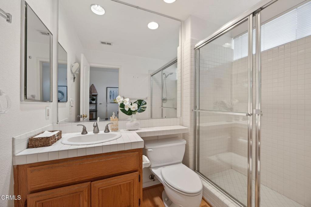 2220 Pebble Beach Trail Oxnard, CA 93036 - Photo 28 of 76