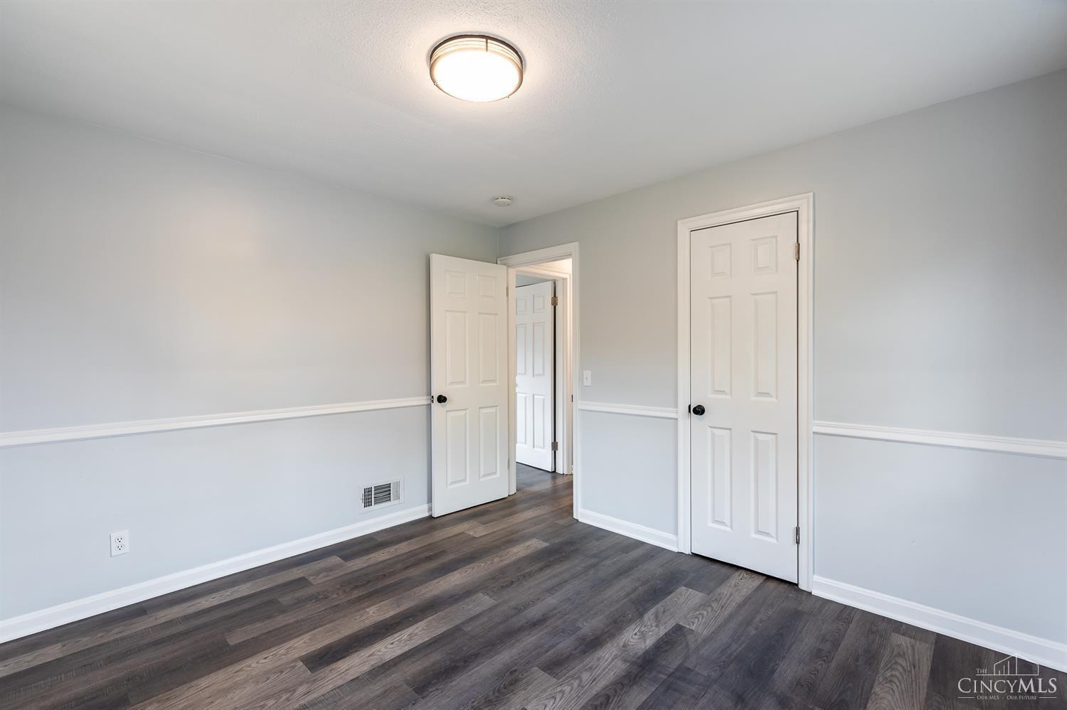 3506 Poole Road Cincinnati, OH 45251 - Photo 19 of 42 Gallery Image 19