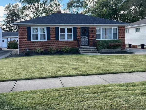 $250,500 | 5920 Glenwood Avenue, Maple Heights, OH 44137