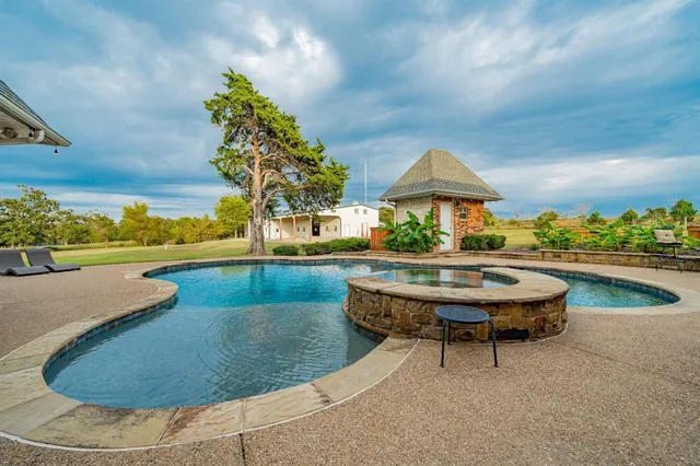 $1,849,000 | 2202 County Road 4413, Ben Wheeler, TX 75754