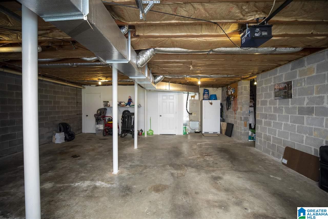 9128 Hagood Road Kimberly, AL 35091 - Photo 5 of 39