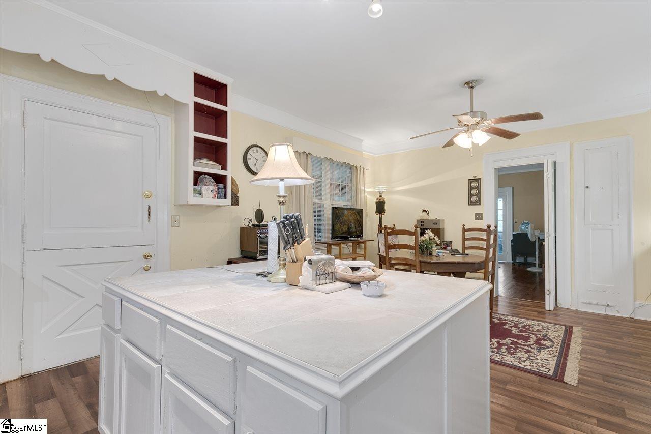 838 South Harper Street Laurens, SC 29360 - Photo 6 of 23