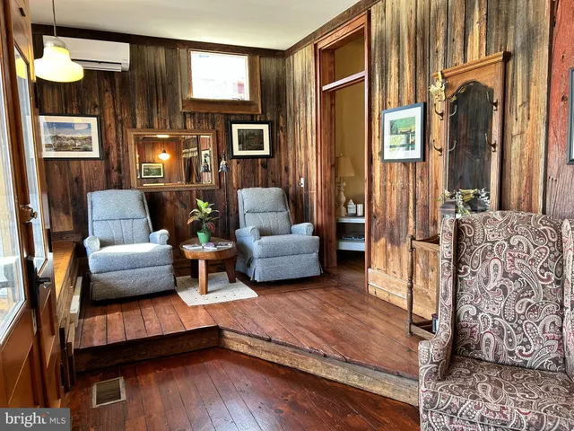 $220,000 | 111 Mountain Avenue, Woodward, PA 16882