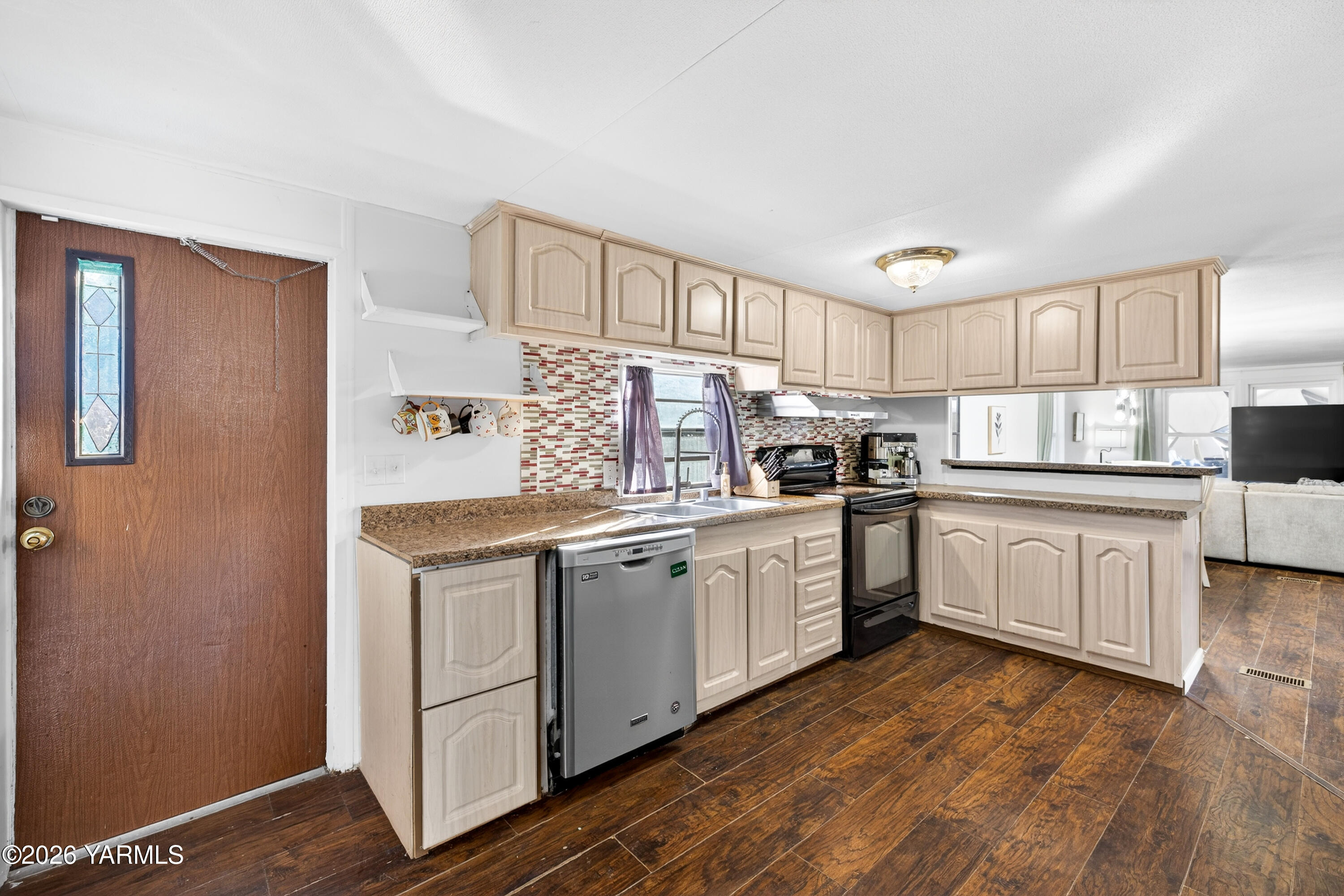 487 Hanson Loop Burbank, WA 99323 - Photo 17 of 34 17