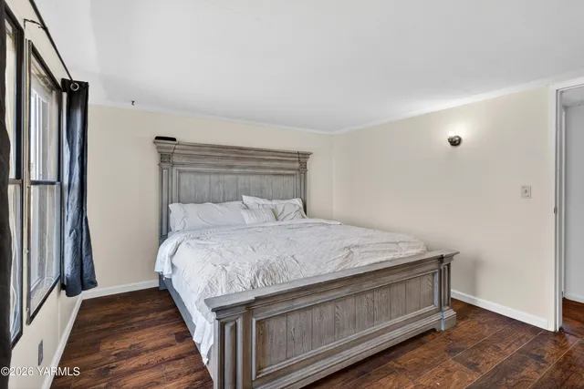 $300,000 | 487 Hanson Loop, Burbank, WA 99323