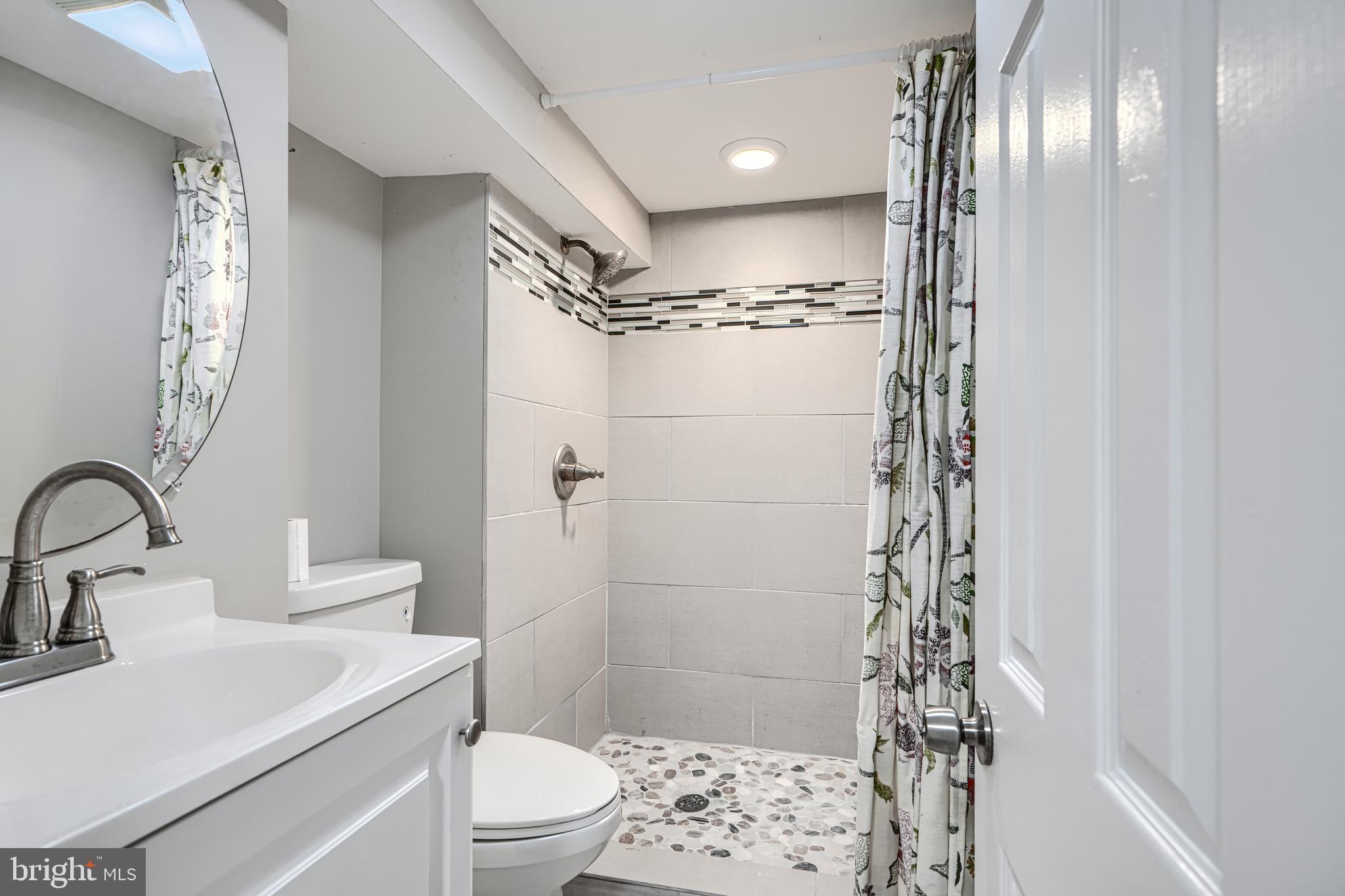 1203 Hilldale Road Baltimore, MD 21237 - Photo 40 of 50