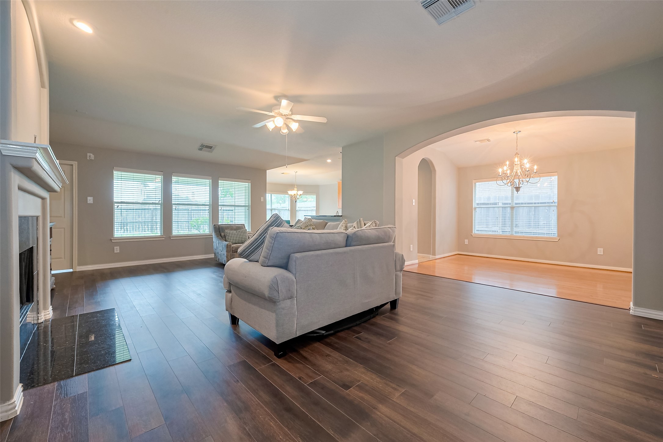 1007 Casting Springs Way Spring, TX 77373 - Photo 12 of 43