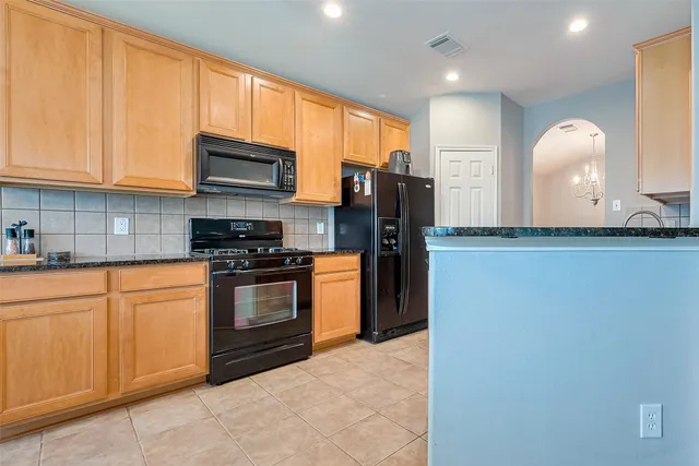 $2,400 | 1007 Casting Springs Way, Spring, TX 77373