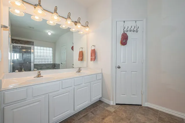 $2,400 | 1007 Casting Springs Way, Spring, TX 77373